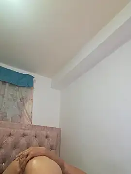 Alexandrasaenz's cam snapshot