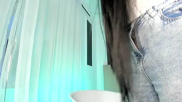 Alaia_Manson's cam snapshot