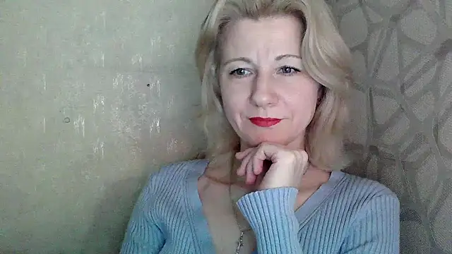 Kitti-Ellison's cam snapshot