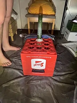 C_o_c_k-'s cam snapshot