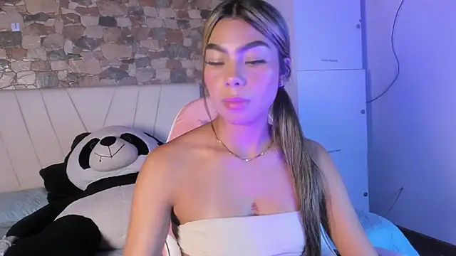 khaimi_'s cam snapshot