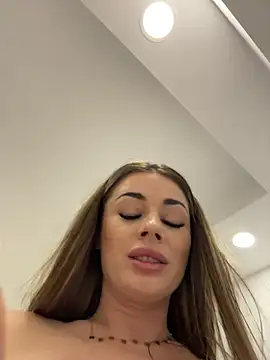 IsabellaEtthan live sex cam