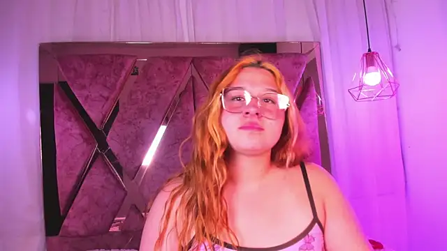 shantal_cooper_'s cam snapshot