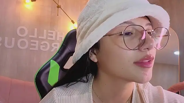 Evadeep_a's cam snapshot