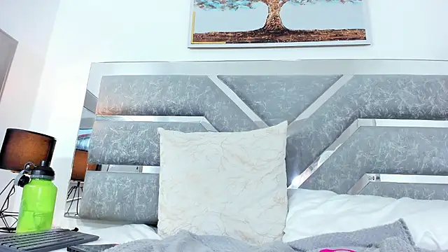 Slut_Milf_'s cam snapshot