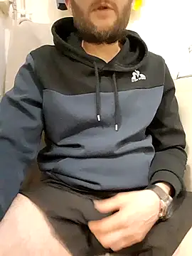 80julien live sex cam