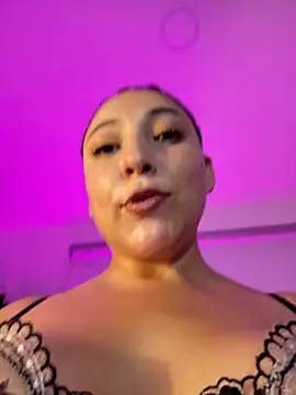 VickyHoult live sex cam