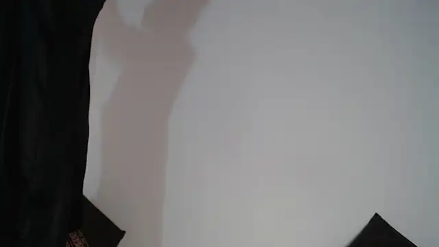 astrid_miller_1's cam snapshot