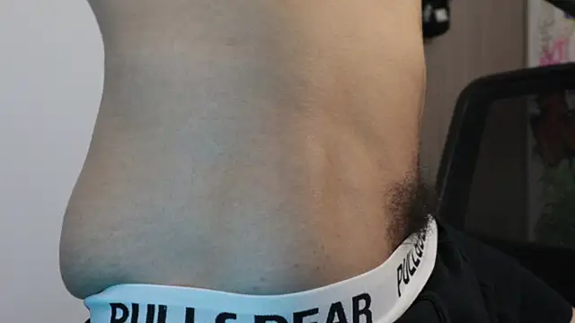 trieone live sex cam