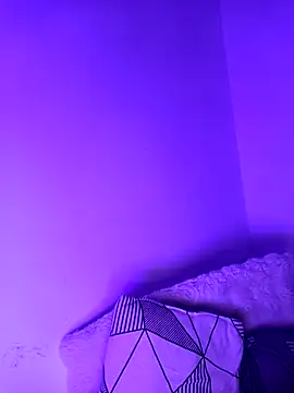 iamlalamilano's cam snapshot