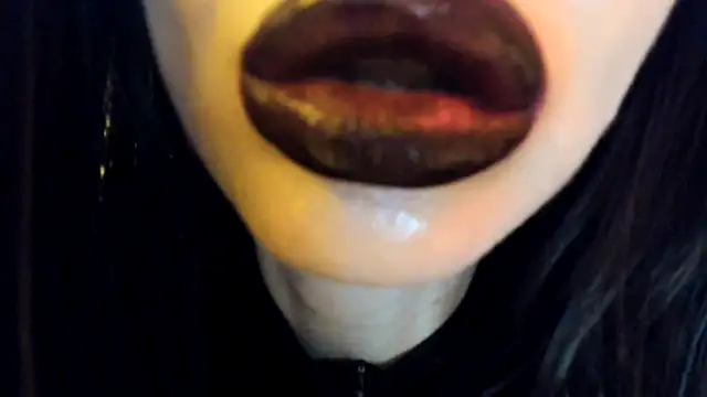 Politeeliza's cam snapshot