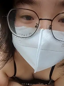 miniiceyya live sex cam