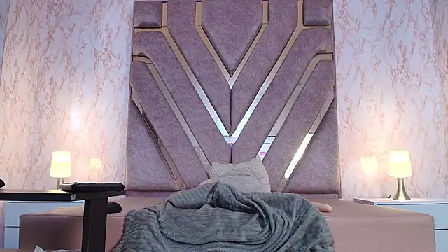 GISELLE_HOTLOVE's cam snapshot