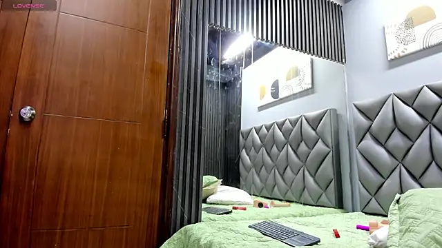 May-Clanfort's cam snapshot