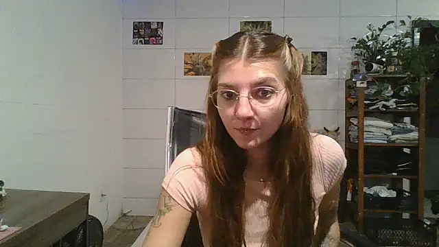 SweetyBabyDemon's cam snapshot