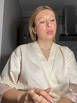 Kittie_Valentine's cam snapshot