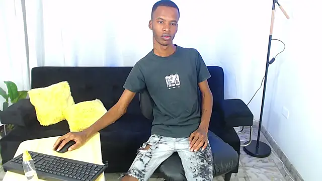 gusy_18 live sex cam