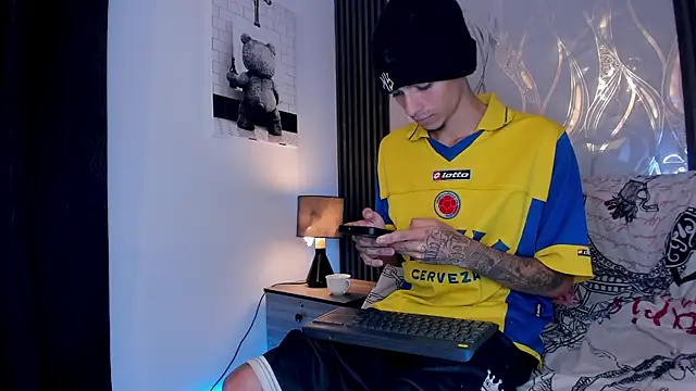 ELL_PBC live sex cam