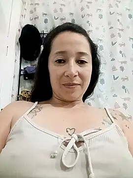 emilypoppy3 live sex cam