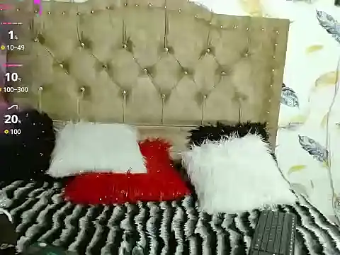 Ari_Chanell's cam snapshot