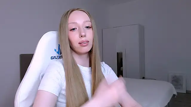 Luna_insniity's cam snapshot