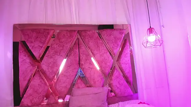 shantal_cooper_'s cam snapshot