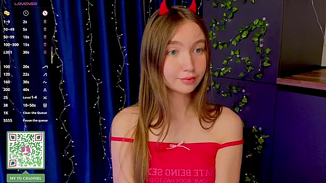 ElfredaTupy's cam snapshot