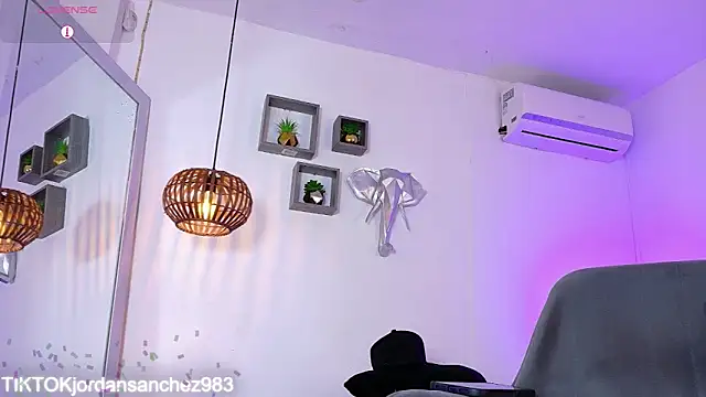 JordanSmiith_'s cam snapshot