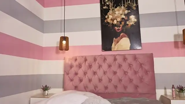 little_emma0's cam snapshot