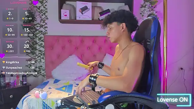 _taylor_black's cam snapshot