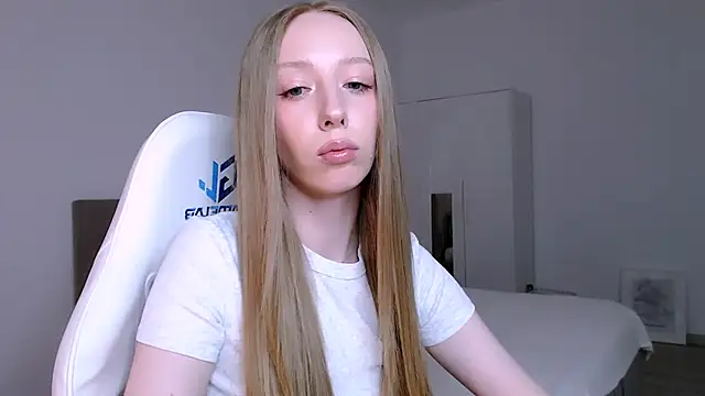 Luna_insniity's cam snapshot