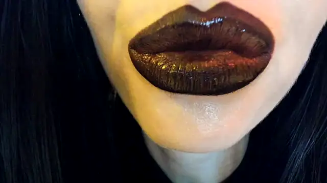 Politeeliza's cam snapshot