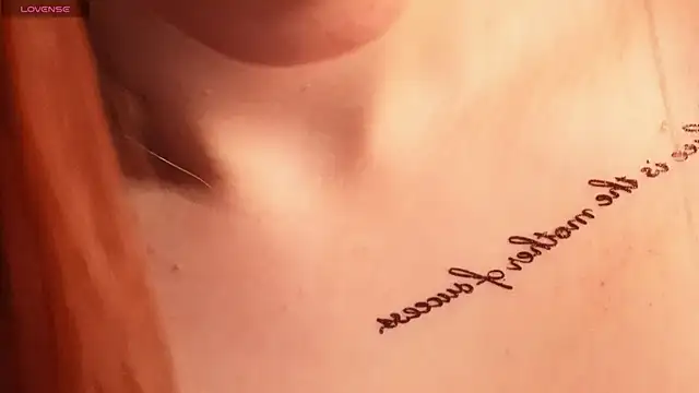 ChloeSpark's cam snapshot