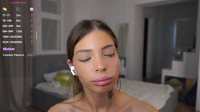 LoisKeedah live sex cam