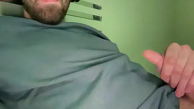 cottonmouth933's cam snapshot