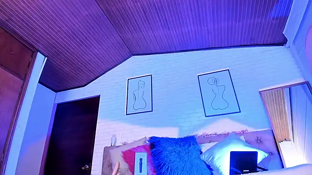 Kitty_Pam's cam snapshot