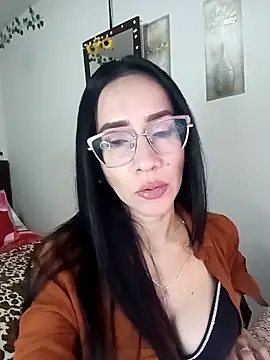 YaraDuartee's cam snapshot