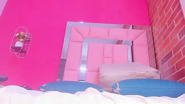 Baby_doll_XOXO live sex cam