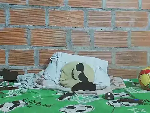 Alphamaster_92 live sex cam