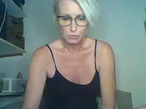 Thea_Rosi's cam snapshot