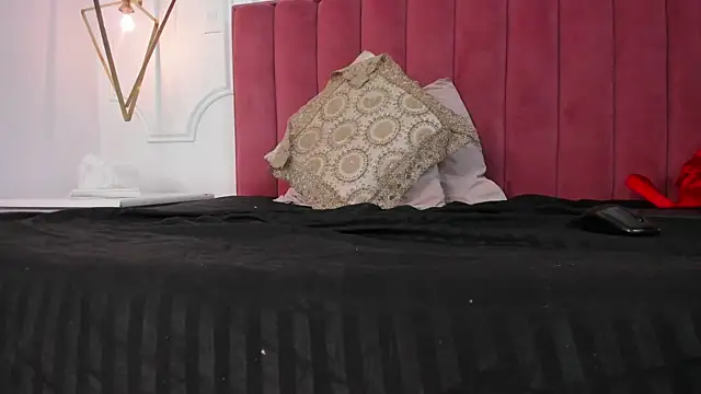 Tessa_Sinclaire's cam snapshot