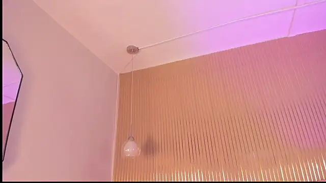 Ivana_Hall's cam snapshot