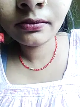 kiara-simmi live sex cam