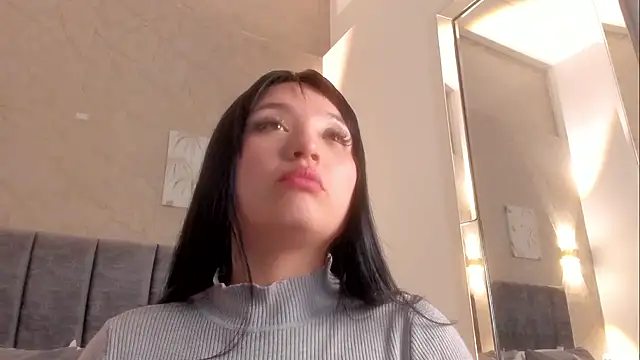 Lunaa_bellaa live sex cam