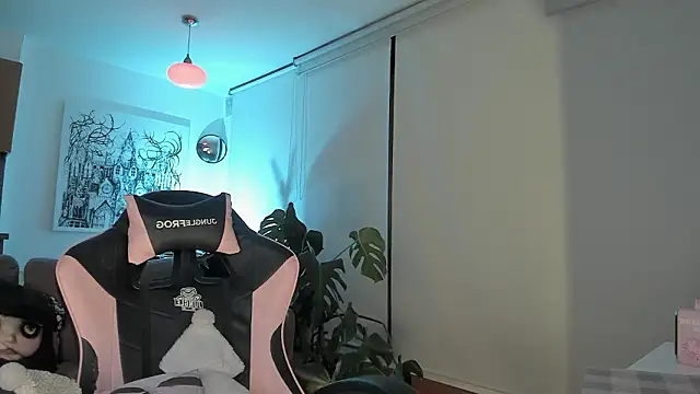 annie_gh's cam snapshot