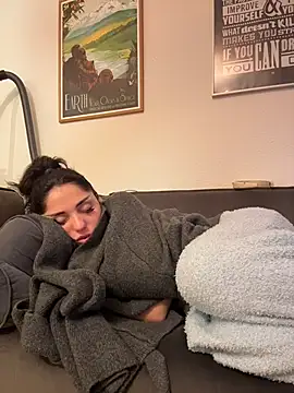 SilkyMira's cam snapshot