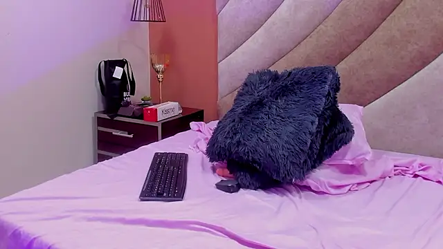 Corinna-saenz's cam snapshot