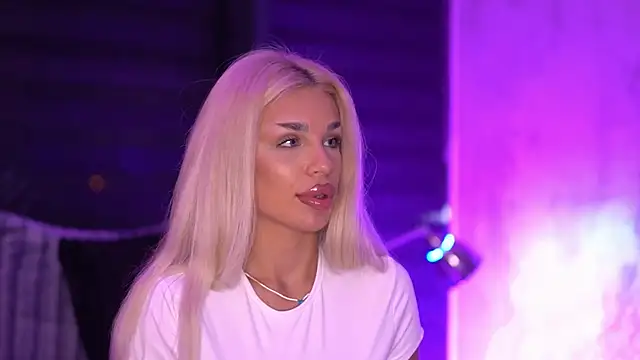 Candy_Ivy's cam snapshot