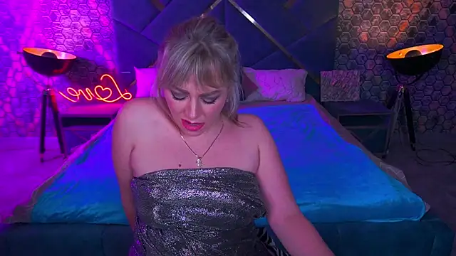 CandyLadyyy's cam snapshot