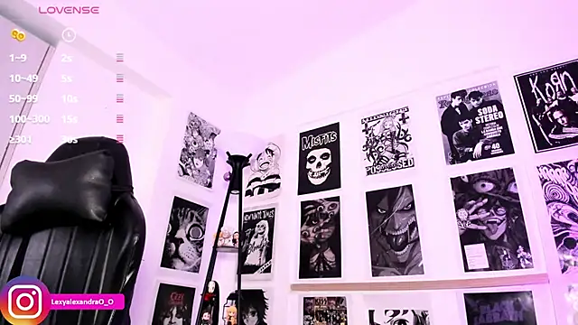 Lexyjoycce live sex cam